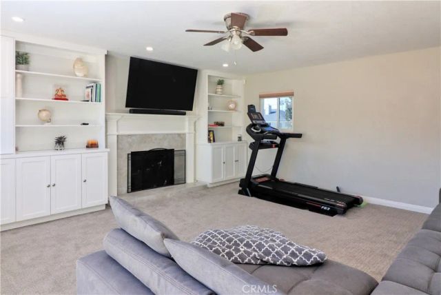 2616 E Maverick Avenue, Anaheim, CA 92806