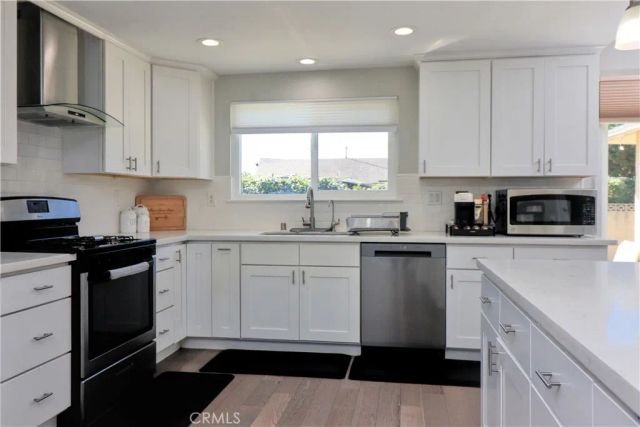 2616 E Maverick Avenue, Anaheim, CA 92806