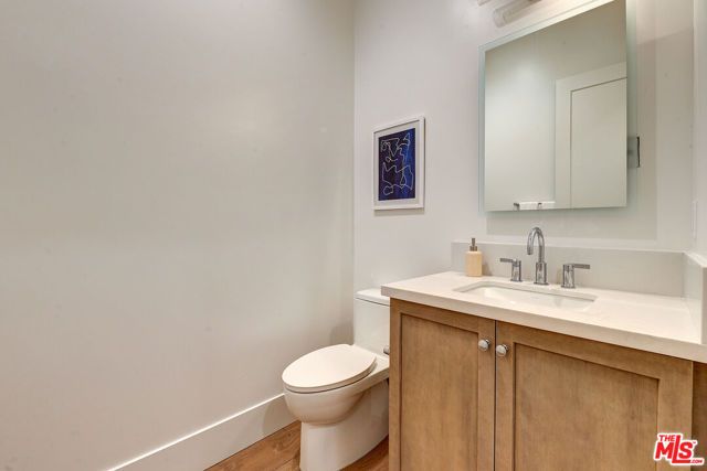 4241 Woodcliff Road, Sherman Oaks, CA 91403