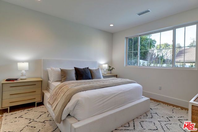 4241 Woodcliff Road, Sherman Oaks, CA 91403