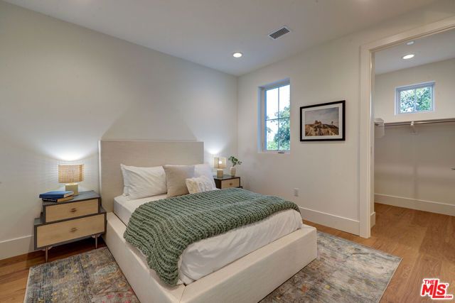 4241 Woodcliff Road, Sherman Oaks, CA 91403