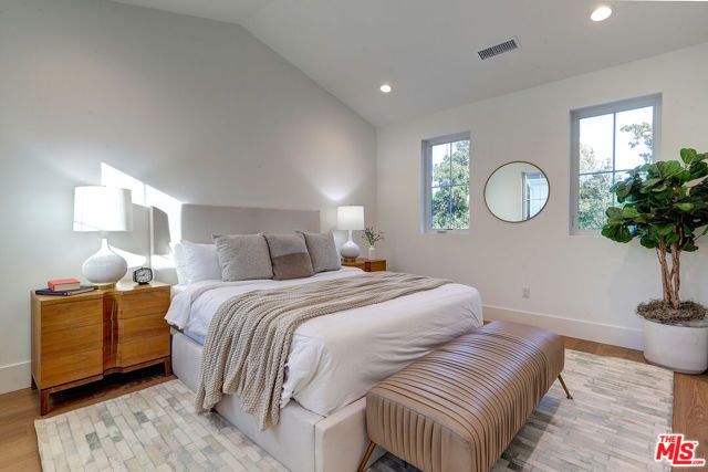 4241 Woodcliff Road, Sherman Oaks, CA 91403