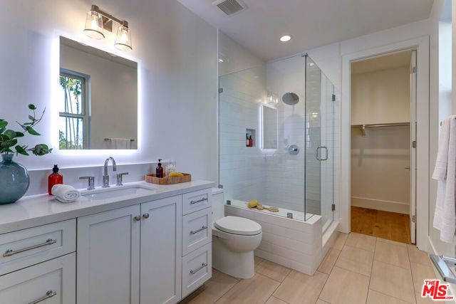 4241 Woodcliff Road, Sherman Oaks, CA 91403