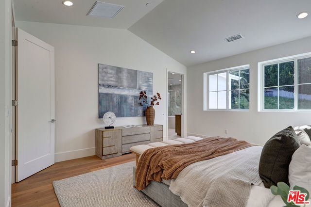 4241 Woodcliff Road, Sherman Oaks, CA 91403