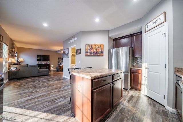 121 Slippery Rock Lane, Berea, OH 44017