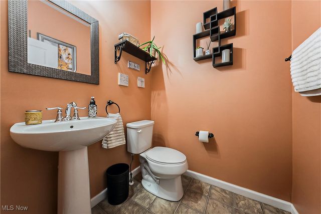 121 Slippery Rock Lane, Berea, OH 44017