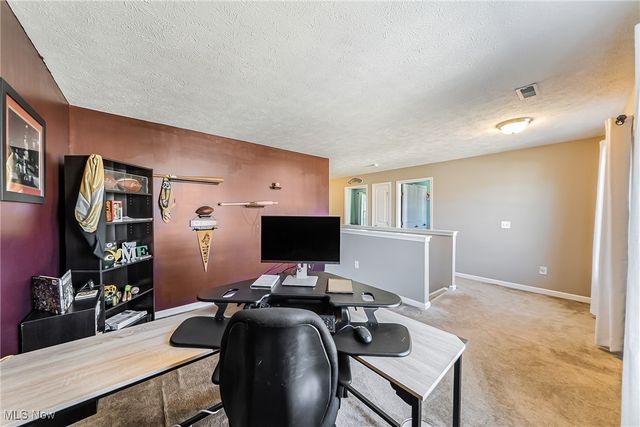 121 Slippery Rock Lane, Berea, OH 44017