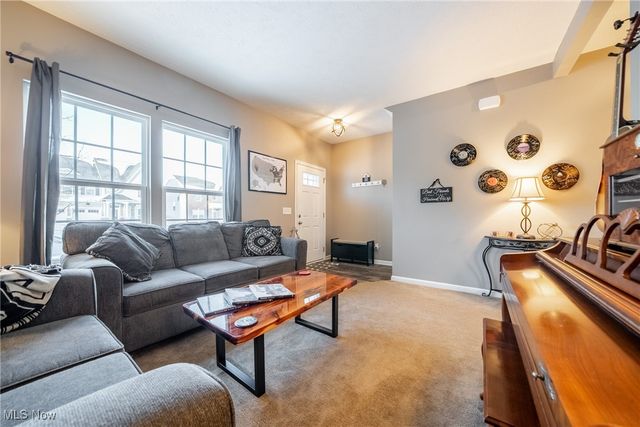 121 Slippery Rock Lane, Berea, OH 44017