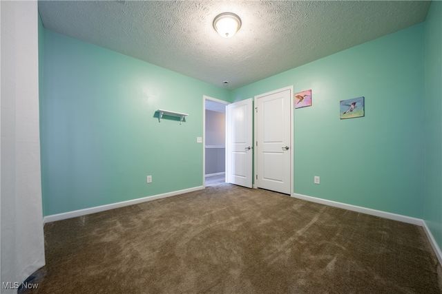 121 Slippery Rock Lane, Berea, OH 44017