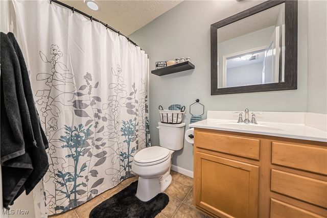 121 Slippery Rock Lane, Berea, OH 44017