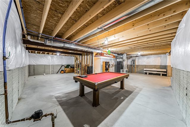 121 Slippery Rock Lane, Berea, OH 44017