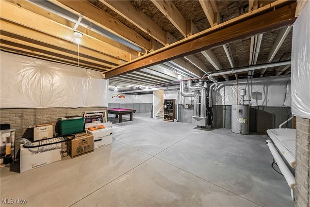 121 Slippery Rock Lane, Berea, OH 44017