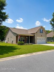 135 Dean Drive, Chocowinity, NC 27817