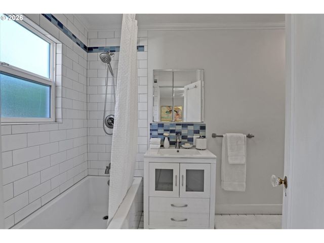 5305 N HAIGHT Ave, Portland, OR 97217