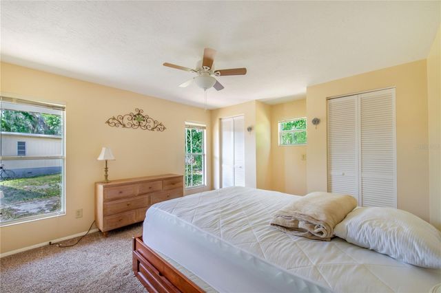 31 WOODLAND CIRCLE, Haines City, FL 33844