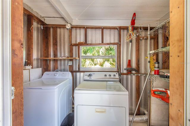 31 WOODLAND CIRCLE, Haines City, FL 33844