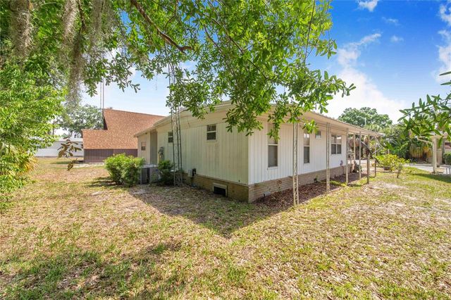 31 WOODLAND CIRCLE, Haines City, FL 33844