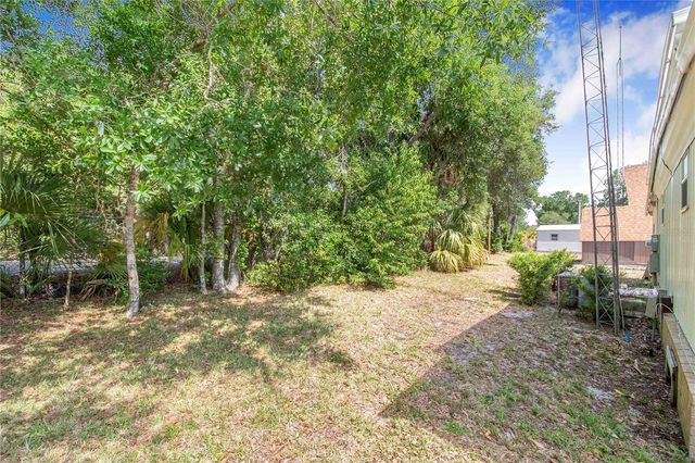 31 WOODLAND CIRCLE, Haines City, FL 33844