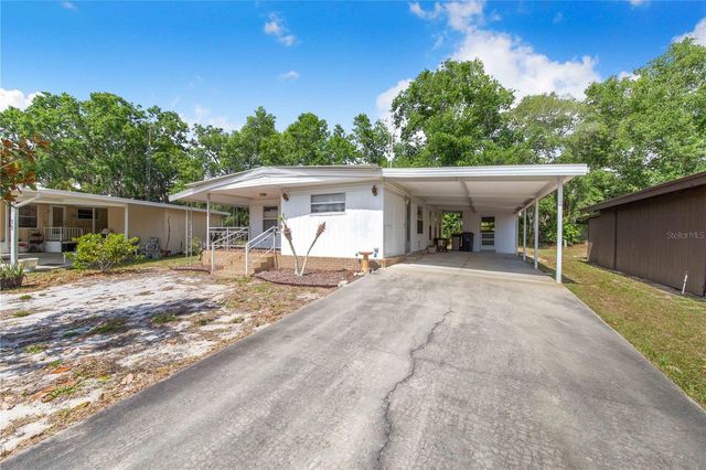31 WOODLAND CIRCLE, Haines City, FL 33844