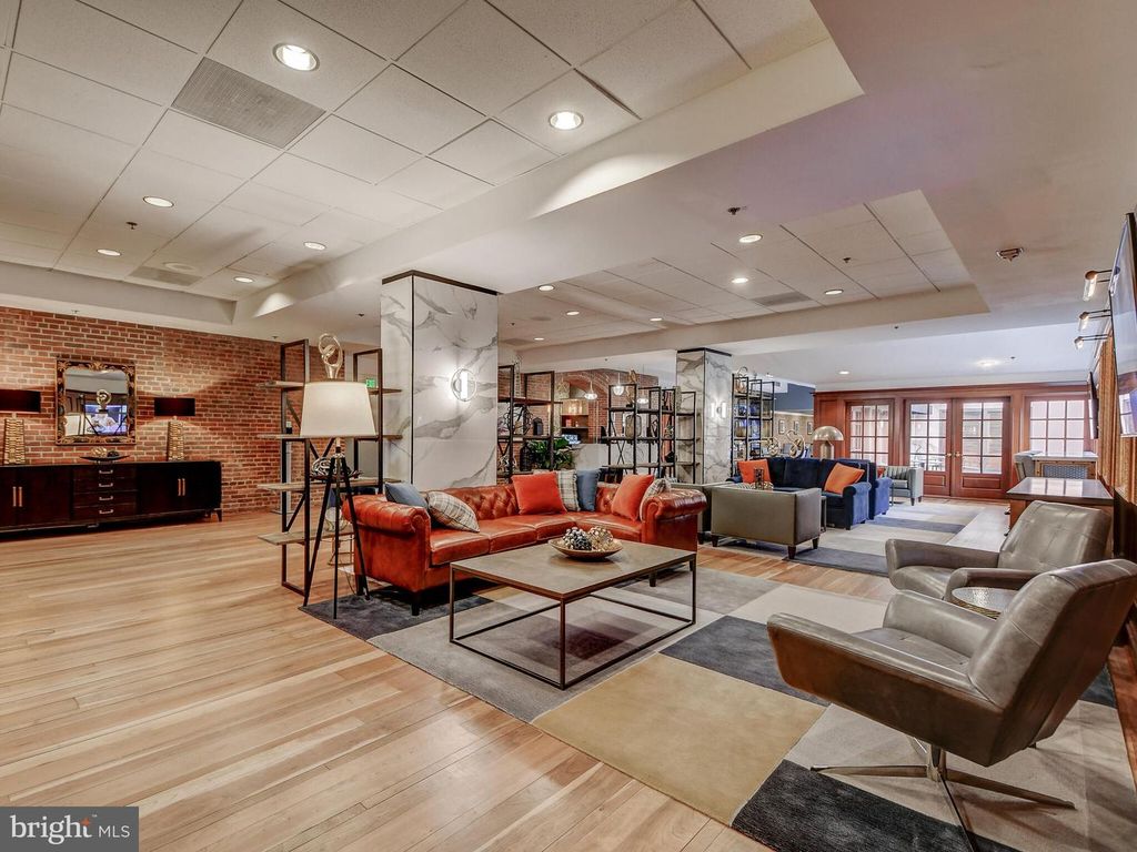 Image 21 of property listing at 1000 FELL ST #426, Baltimore, MD 21231