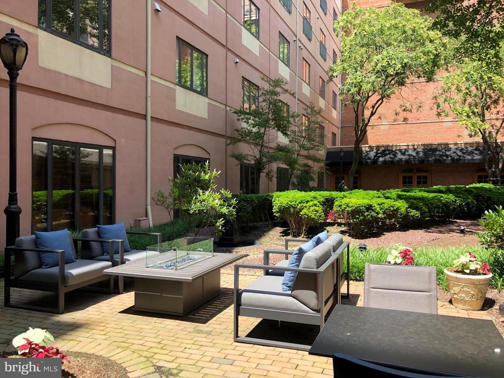 Image 26 of property listing at 1000 FELL ST #426, Baltimore, MD 21231