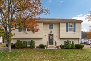24 Laura Circle, East Haven, CT 06513