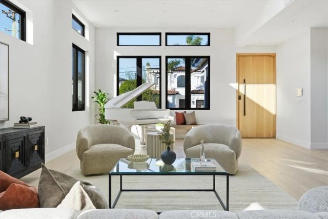 1806 6th Street, Manhattan Beach, CA 90266