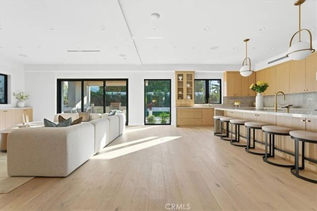 1806 6th Street, Manhattan Beach, CA 90266