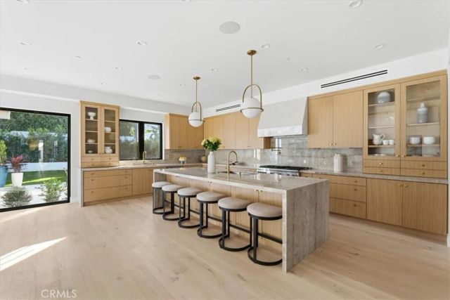 1806 6th Street, Manhattan Beach, CA 90266