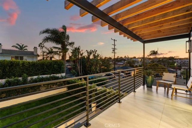 1806 6th Street, Manhattan Beach, CA 90266