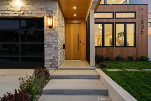 1806 6th Street, Manhattan Beach, CA 90266