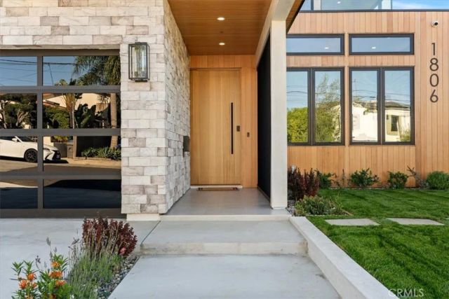 1806 6th Street, Manhattan Beach, CA 90266