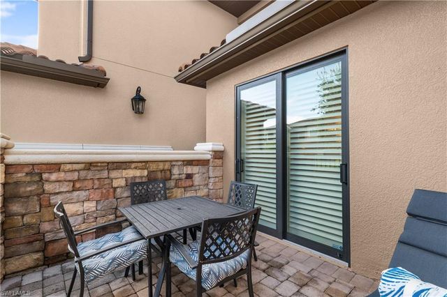 8760 Bellano CT 104, Naples, FL 34119