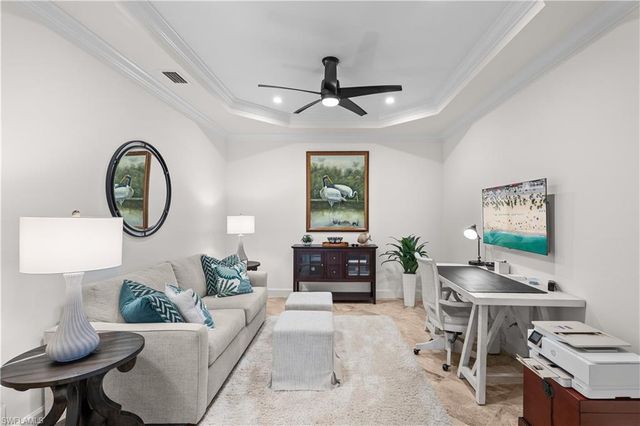 8760 Bellano CT 104, Naples, FL 34119