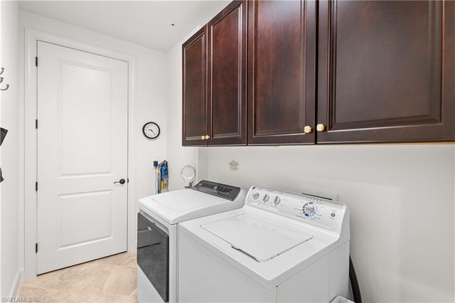 8760 Bellano CT 104, Naples, FL 34119