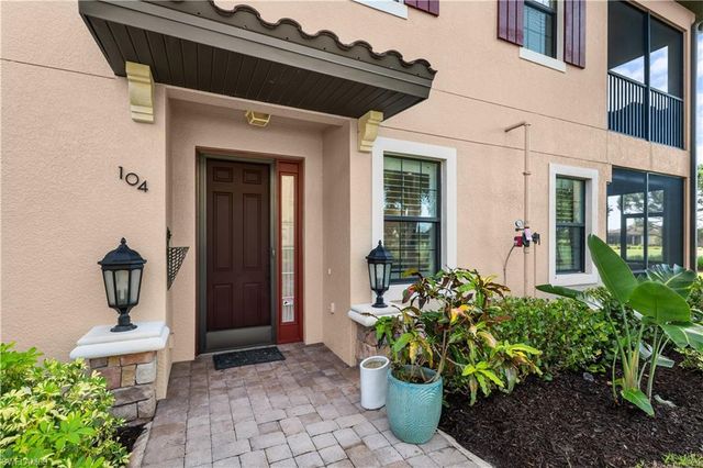 8760 Bellano CT 104, Naples, FL 34119