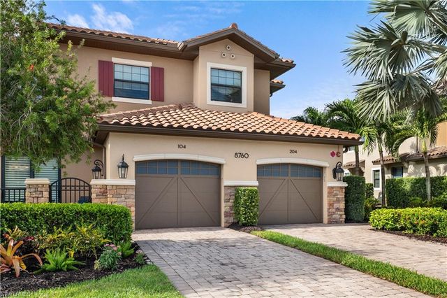 8760 Bellano CT 104, Naples, FL 34119