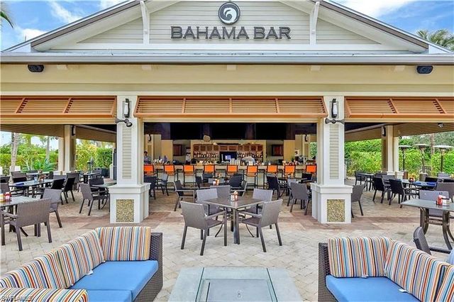8760 Bellano CT 104, Naples, FL 34119