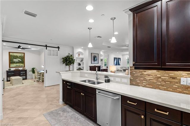 8760 Bellano CT 104, Naples, FL 34119