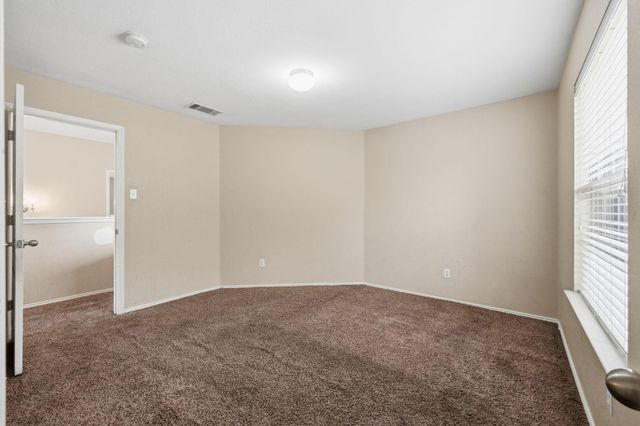 12621 Wayne Spur LN, Elgin, TX 78621