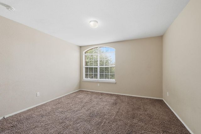 12621 Wayne Spur LN, Elgin, TX 78621