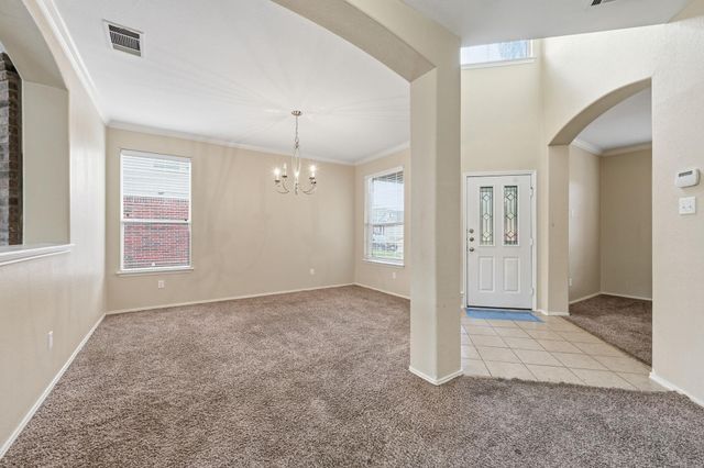 12621 Wayne Spur LN, Elgin, TX 78621