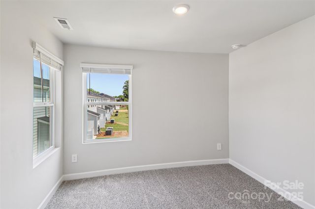 4031 Summit Woods Drive, Charlotte, NC 28216