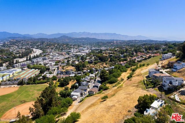 3586 N Mimosa Drive, Los Angeles, CA 90065