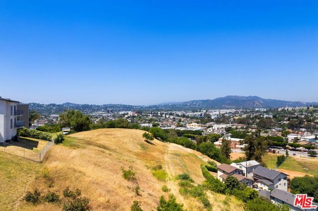 3586 N Mimosa Drive, Los Angeles, CA 90065