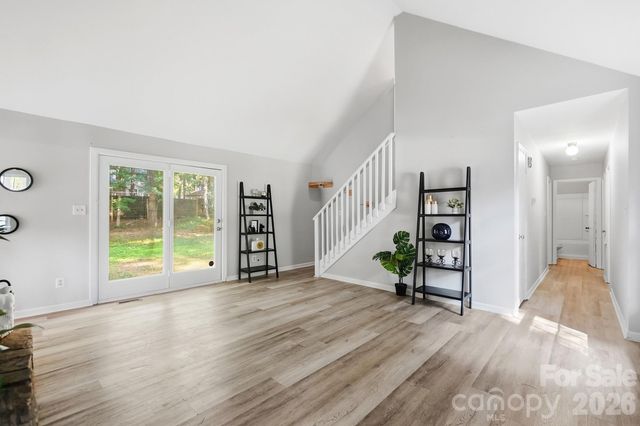 8315 Park Vista Circle, Charlotte, NC 28226