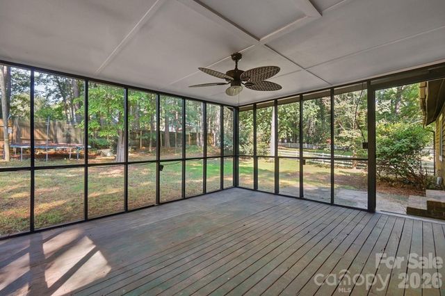 8315 Park Vista Circle, Charlotte, NC 28226