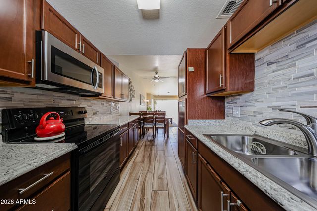 653 W Guadalupe Road 2116, Mesa, AZ 85210