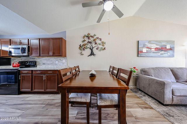 653 W Guadalupe Road 2116, Mesa, AZ 85210