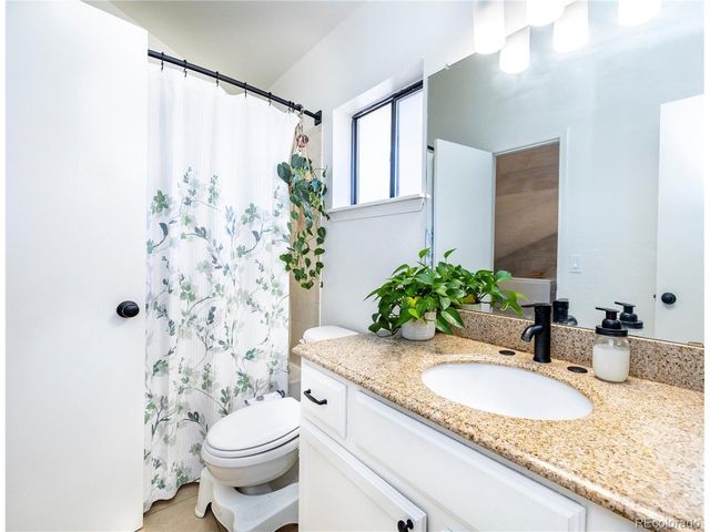 18244 E Layton Pl, Aurora, CO 80015